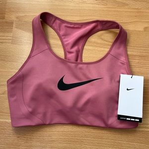 NWT NIKE Victory Sports Bra